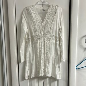 White Embroidered Tunic Top